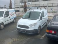 Gebraucht Ford Courier 101 PS (74 kW) 2017 Weiß Van / Kleinbus