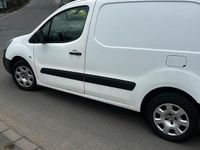 Gebraucht Peugeot Partner 105 PS (77 kW) 2015 Weiß Van / Kleinbus