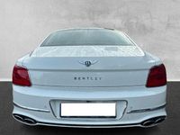 Gebraucht Bentley Flying Spur 551 PS (405 kW) 2021 Weiß Limousine