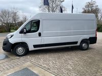 Gebraucht Peugeot Boxer 165 PS (121 kW) 2023 Weiß Van