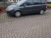Gebraucht Opel Zafira Edition 105 PS (77 kW) 2009 Van / Kleinbus