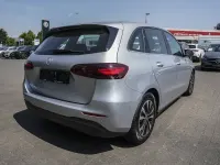 Gebraucht Mercedes B200 Advanced 163 PS (119 kW) 2025 Silber Kleinwagen