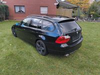 Gebraucht BMW 320 177 PS (130 kW) 2008 Schwarz Kombi