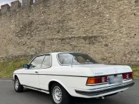 Gebraucht Mercedes 230 109 PS (80 kW) 1979 Weiß Coupé
