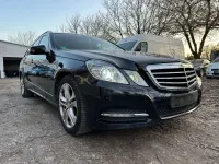 Gebraucht Mercedes E250 Avantgarde 204 PS (150 kW) 2010 Schwarz Limousine