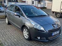 Gebraucht Peugeot 5008 Active 156 PS (114 kW) 2011 Schwarz Van / Kleinbus