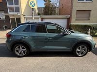 Gebraucht VW T-Roc R-line 150 PS (110 kW) 2023 Blau SUV