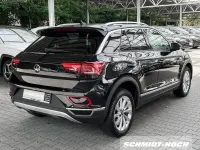Gebraucht VW T-Roc Style 116 PS (85 kW) 2024 Deep black perleffekt (schwarz) SUV