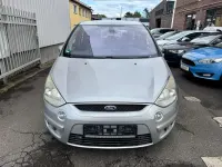Gebraucht Ford S-MAX Titanium 140 PS (102 kW) 2008 Kristallsilber metallic Van / Kleinbus