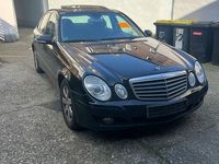 Gebraucht Mercedes E280 Avantgarde 190 PS (139 kW) 2007 Schwarz Limousine
