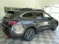 Neu Subaru Outback Active 169 PS (124 kW) 2025 Grau Limousine