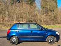 Gebraucht Skoda Fabia 60 PS (44 kW) 2010 Blau Kleinwagen