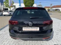 Gebraucht VW Passat Elegance 150 PS (110 kW) 2021 Deep black perleffekt Kombi