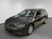 Gebraucht VW Passat 150 PS (110 kW) 2023 Grau Kombi