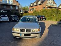 Gebraucht BMW 318 145 PS (106 kW) 2002 Grau Limousine