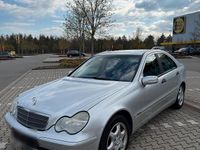 Gebraucht Mercedes C180 143 PS (105 kW) 2002 Silber Limousine