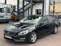Gebraucht Volvo V60 Business Edition 163 PS (119 kW) 2015 Schwarz Kombi