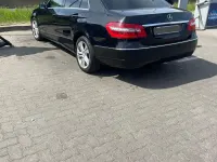 Second-hand Mercedes E250 204 CP (150 kW) 2009 Negru Berlinǎ