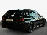 Gebraucht BMW 318 M Sport 156 PS (114 kW) 2024 Black sapphire metallic Kombi
