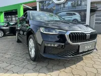 Gebraucht Skoda Scala 116 PS (85 kW) 2024 Blackmagic perleffekt Kleinwagen