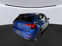 Gebraucht VW Polo Active 95 PS (69 kW) 2022 Reef blue metallic Kleinwagen