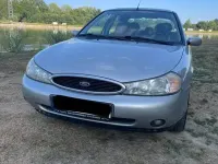 Gebraucht Ford Mondeo Ghia 170 PS (125 kW) 1999 Silber Limousine