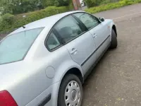 Gebraucht VW Passat 125 PS (91 kW) 1996 Grau Limousine
