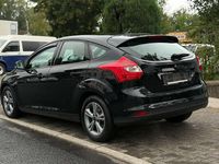 Gebraucht Ford Focus SYNC Edition 125 PS (91 kW) 2014 Pantherschwarz metallic Kleinwagen