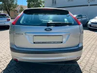 Gebraucht Ford Focus Fun X 101 PS (74 kW) 2006 Silber Limousine