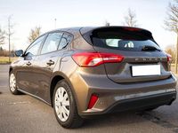 Gebraucht Ford Focus Trend 125 PS (91 kW) 2018 Braun Limousine