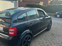 Second-hand Audi A2 75 CP (55 kW) 2003 Negru Hatchback