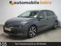 Gebraucht VW Golf VIII Style 150 PS (110 kW) 2022 Delfingrau Limousine