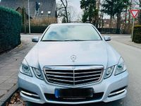 Gebraucht Mercedes E200 Avantgarde 184 PS (135 kW) 2011 Silber Limousine