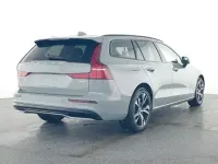 Gebraucht Volvo V60 Plus 197 PS (144 kW) 2025 Vapour grey Kombi