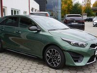 Neu Kia Ceed GT-Line 140 PS (102 kW) 2025 Grün Kleinwagen