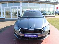 Neu Skoda Octavia Selection 150 PS (110 kW) 2025 Grau Kombi
