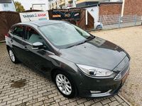 Gebraucht Ford Focus Titanium 182 PS (133 kW) 2016 Grau Limousine