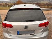 Gebraucht VW Passat 150 PS (110 kW) 2019 Silber Kombi