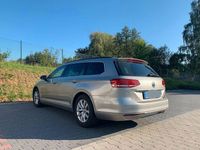 Gebraucht VW Passat Comfortline 150 PS (110 kW) 2016 Grau Kombi