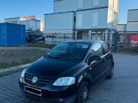Gebraucht VW Fox 54 PS (39 kW) 2010 Schwarz Kleinwagen