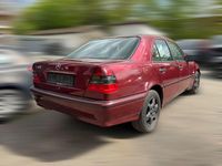 Gebraucht Mercedes C180 122 PS (89 kW) 2000 Rot Limousine