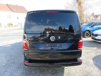 Gebraucht VW T6 Comfortline 150 PS (110 kW) 2016 Deep black perleffekt Van