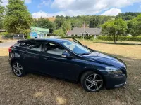Gebraucht Volvo V40 114 PS (83 kW) 2015 Blau Limousine