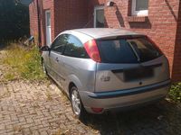 Second-hand Ford Focus 75 CP (55 kW) 2002 Argintiu Hatchback