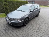 Gebraucht Toyota Avensis Style 129 PS (94 kW) 2002 Grau Kombi