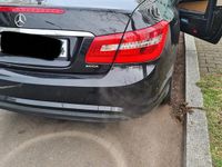 Second-hand Mercedes E250 204 CP (150 kW) 2012 Negru Cabrio