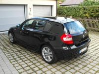 Gebraucht BMW 118 122 PS (89 kW) 2005 Schwarz metallic Kleinwagen