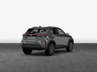 Neu Toyota Yaris Cross 131 PS (96 kW) 2026 Grün SUV