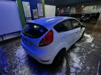 Usata Ford Fiesta 60 CV (44 kW) 2009 Bianco Berlina