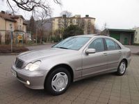 Gebraucht Mercedes C220 143 PS (105 kW) 2005 Gold Limousine